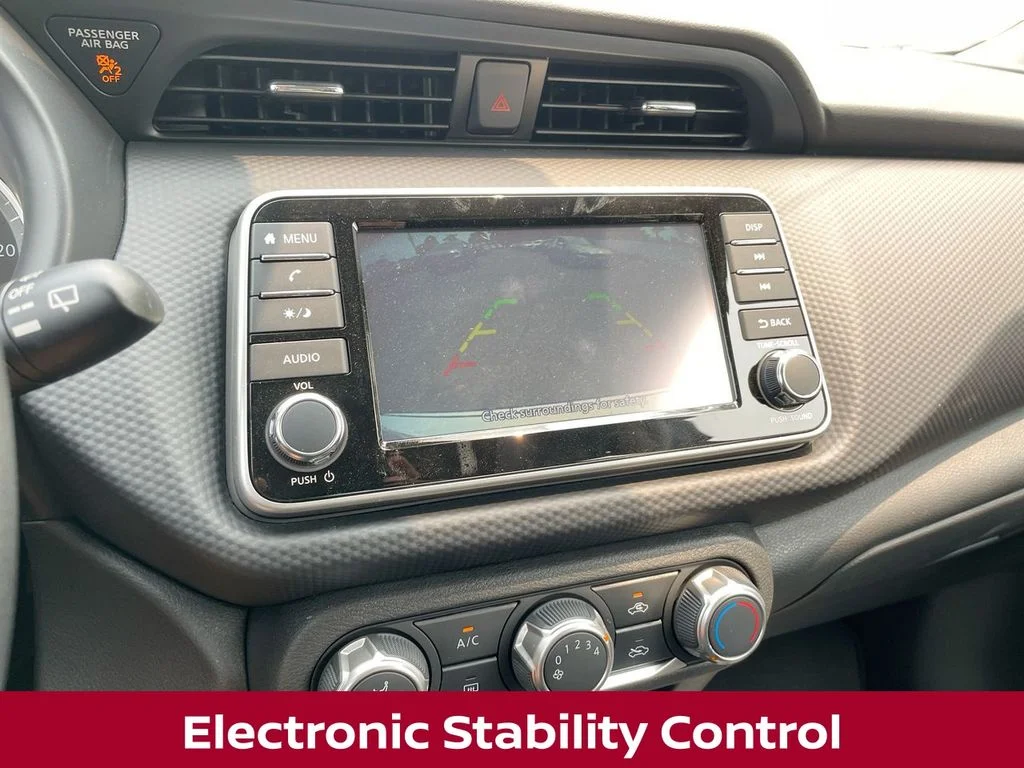 2025 Nissan KICKS PLAY Base - Photo 29