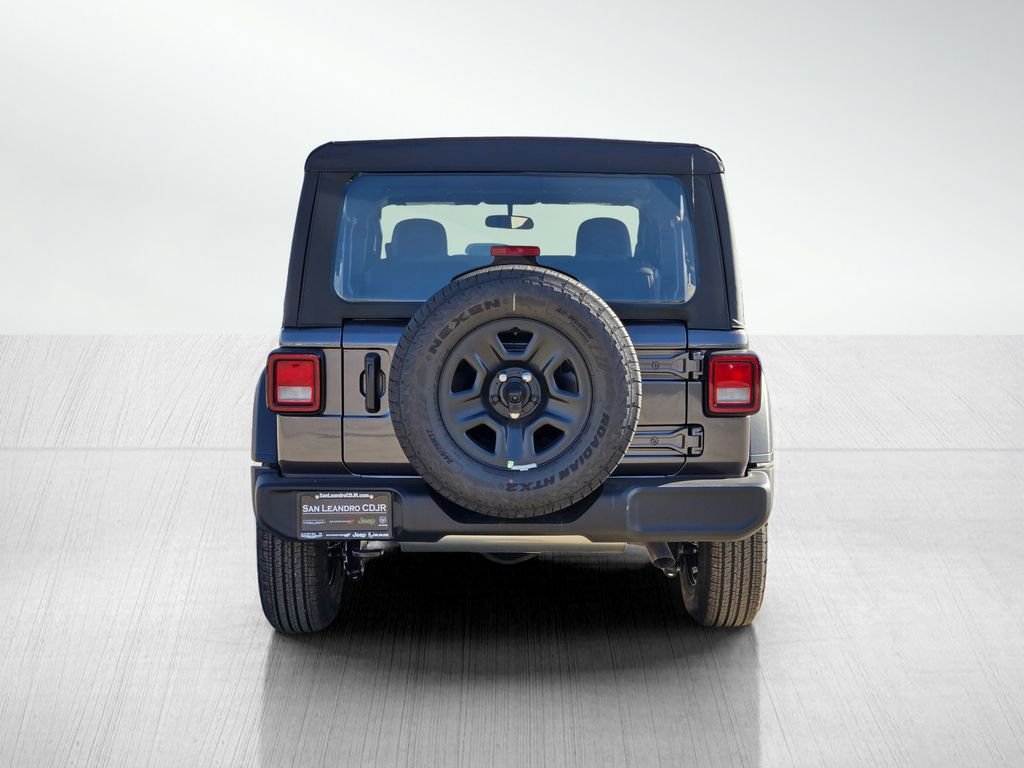 New 2026 Granite Crystal Metallic Clear-Coat Exterior Paint Jeep Sport image 5