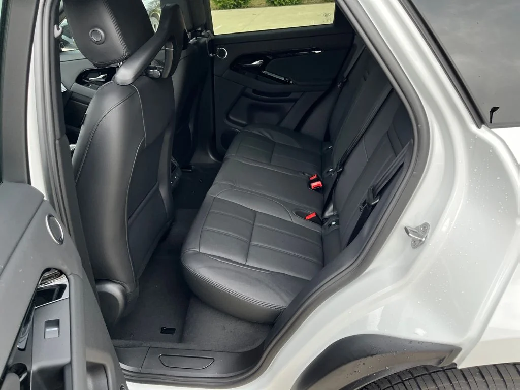New 2026 Fuji White Land Rover S image 19