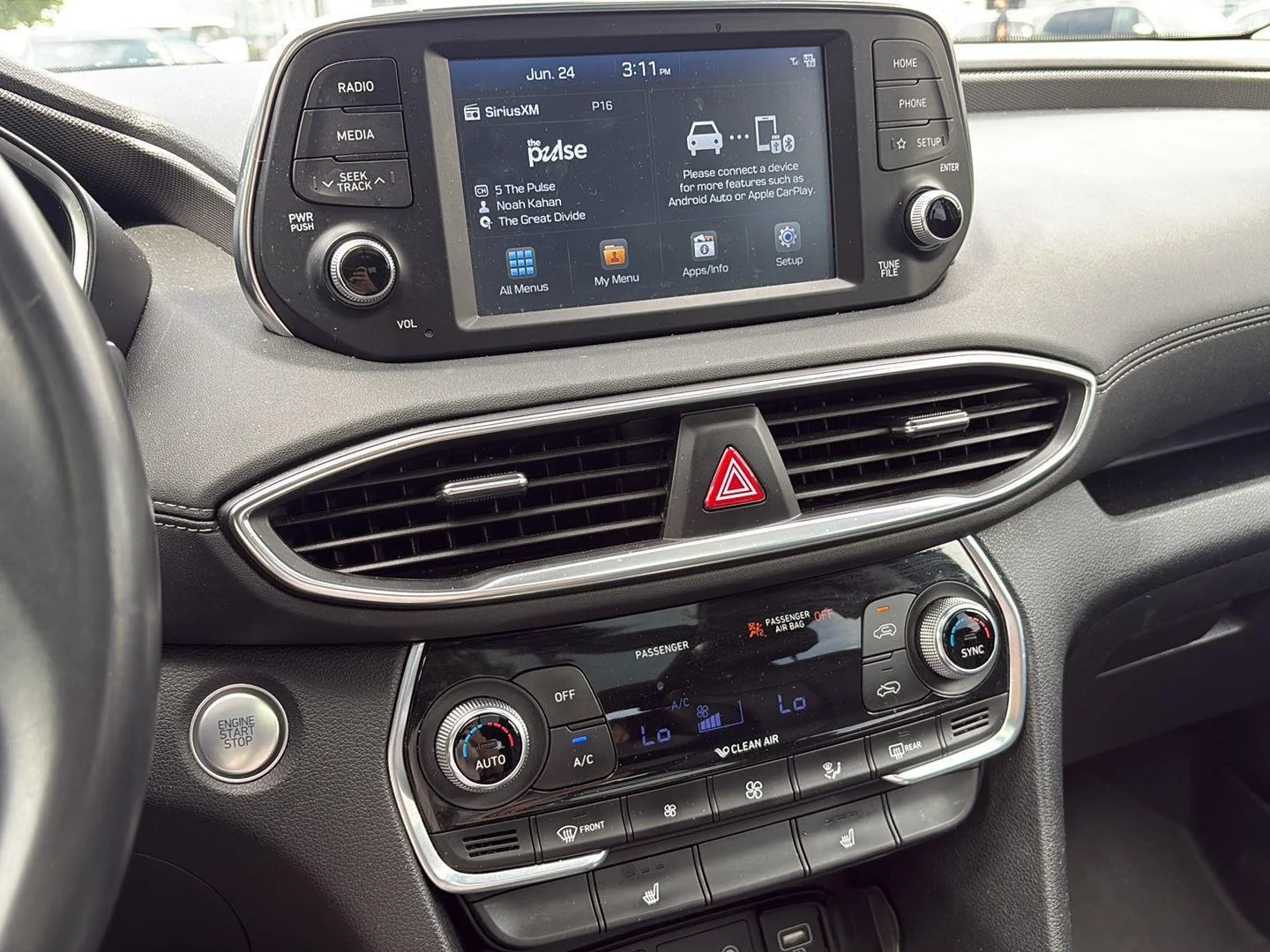 Used 2020 Rainforest Hyundai SEL image 8