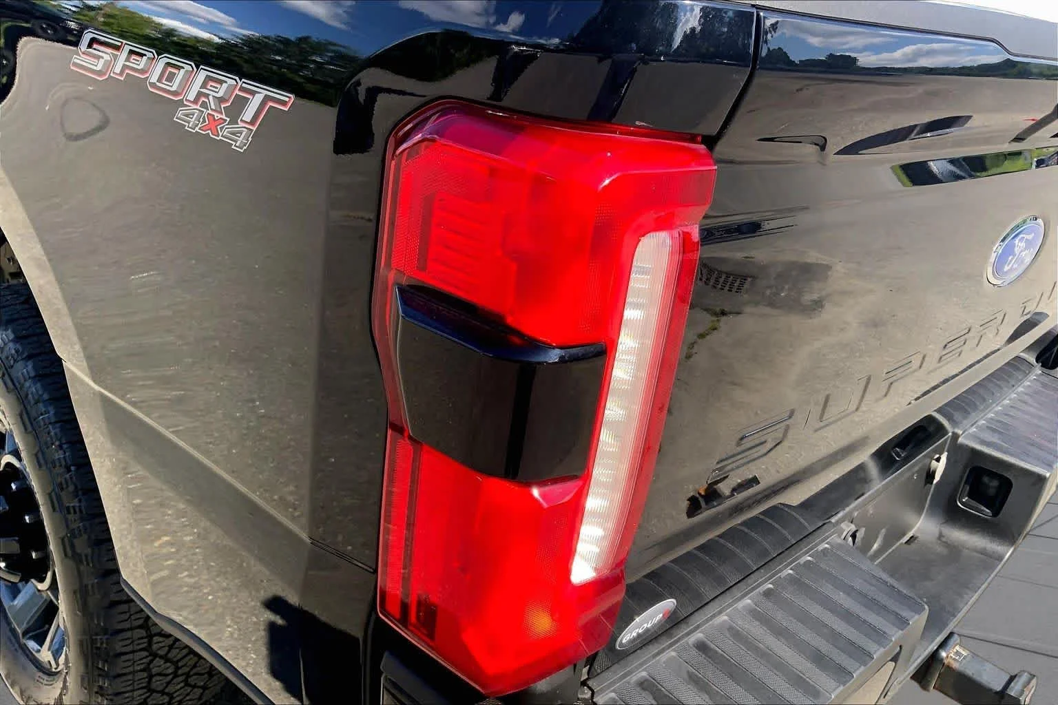 Certified Used 2024 Agate Black Ford LARIAT image 28