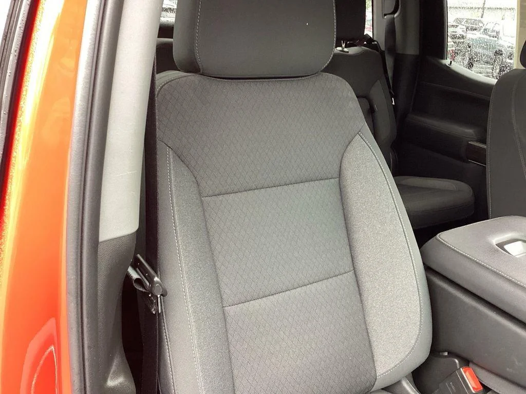 Used 2022 Red Hot Chevrolet RST image 17