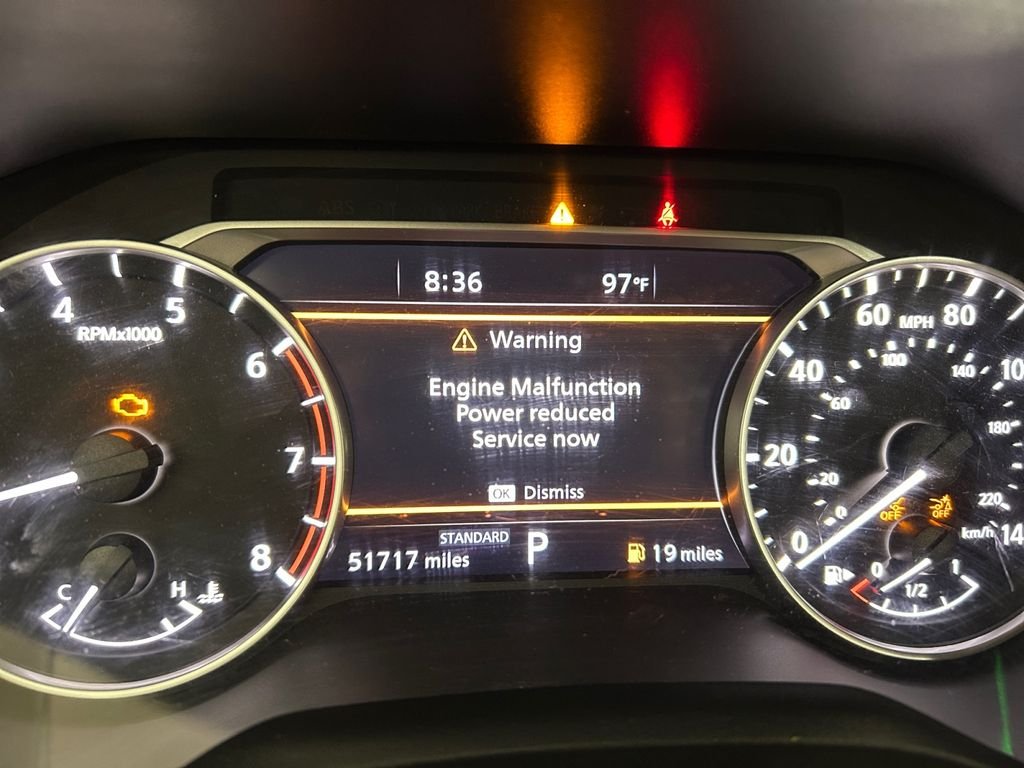 Used 2023 Red Nissan SL image 10