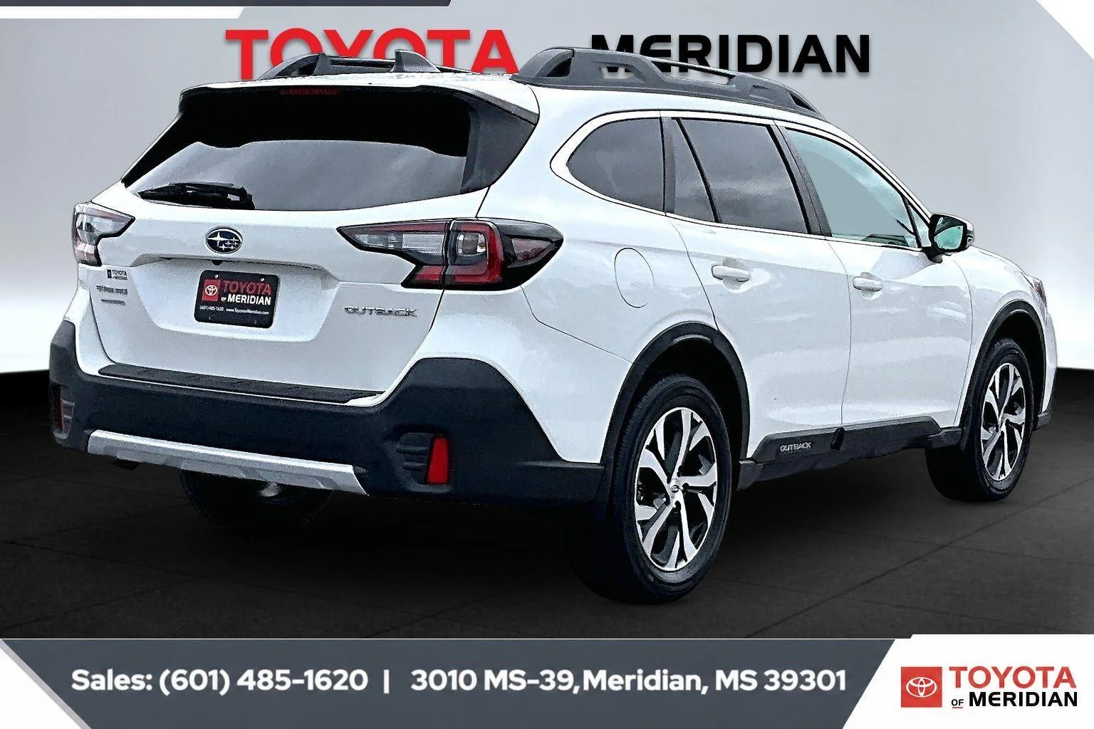 Used 2022 White Pearl Subaru Limited image 11
