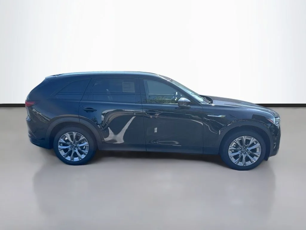 New 2026 Jet Black Mazda 3.3 Turbo Preferred image 2