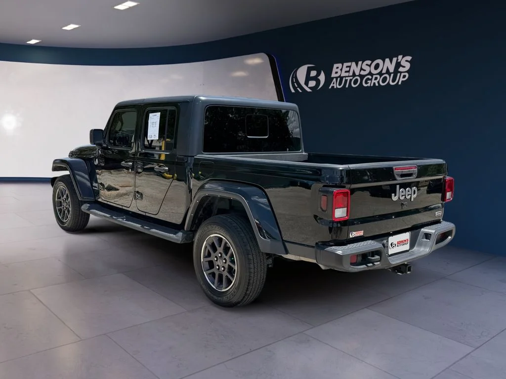 Used 2022 Black Jeep Overland image 3