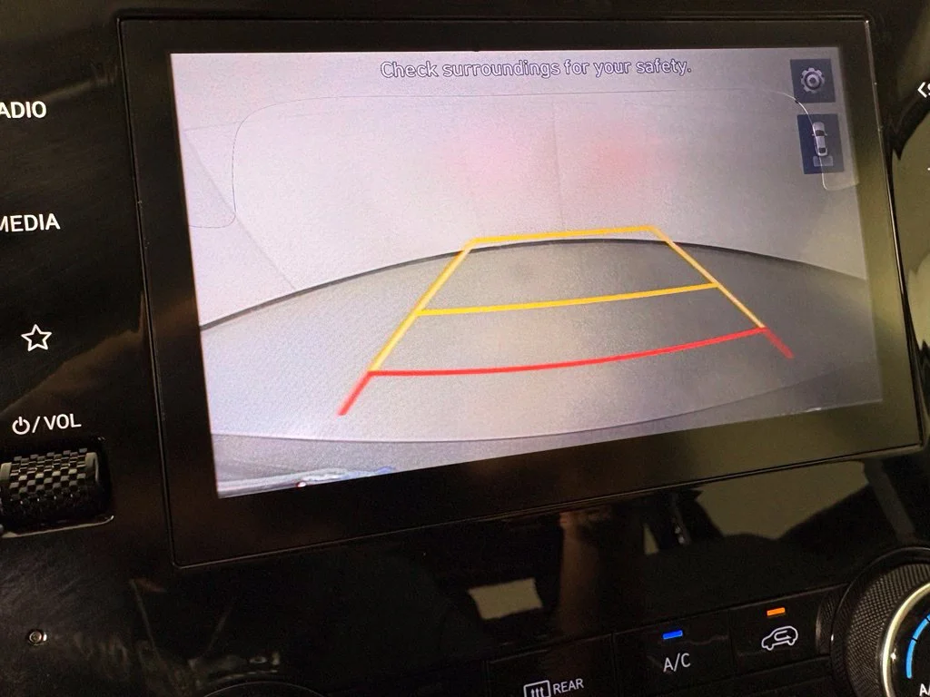 Used 2022 Gray Hyundai SEL image 29