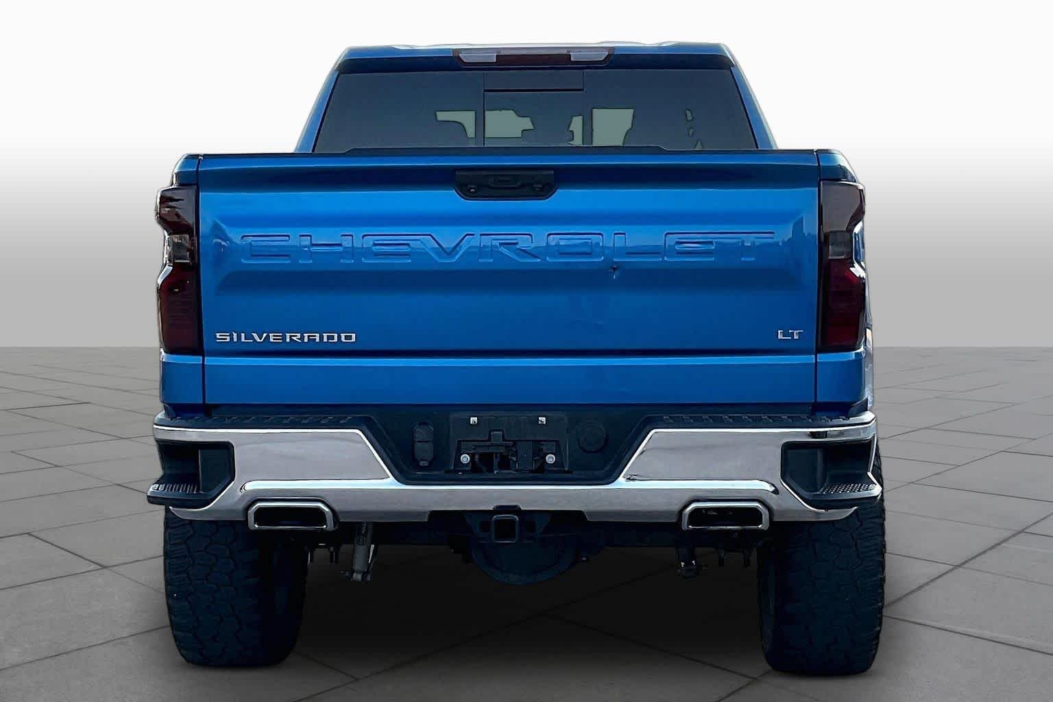 Used 2022 Glacier Blue Metallic Chevrolet LT image 6