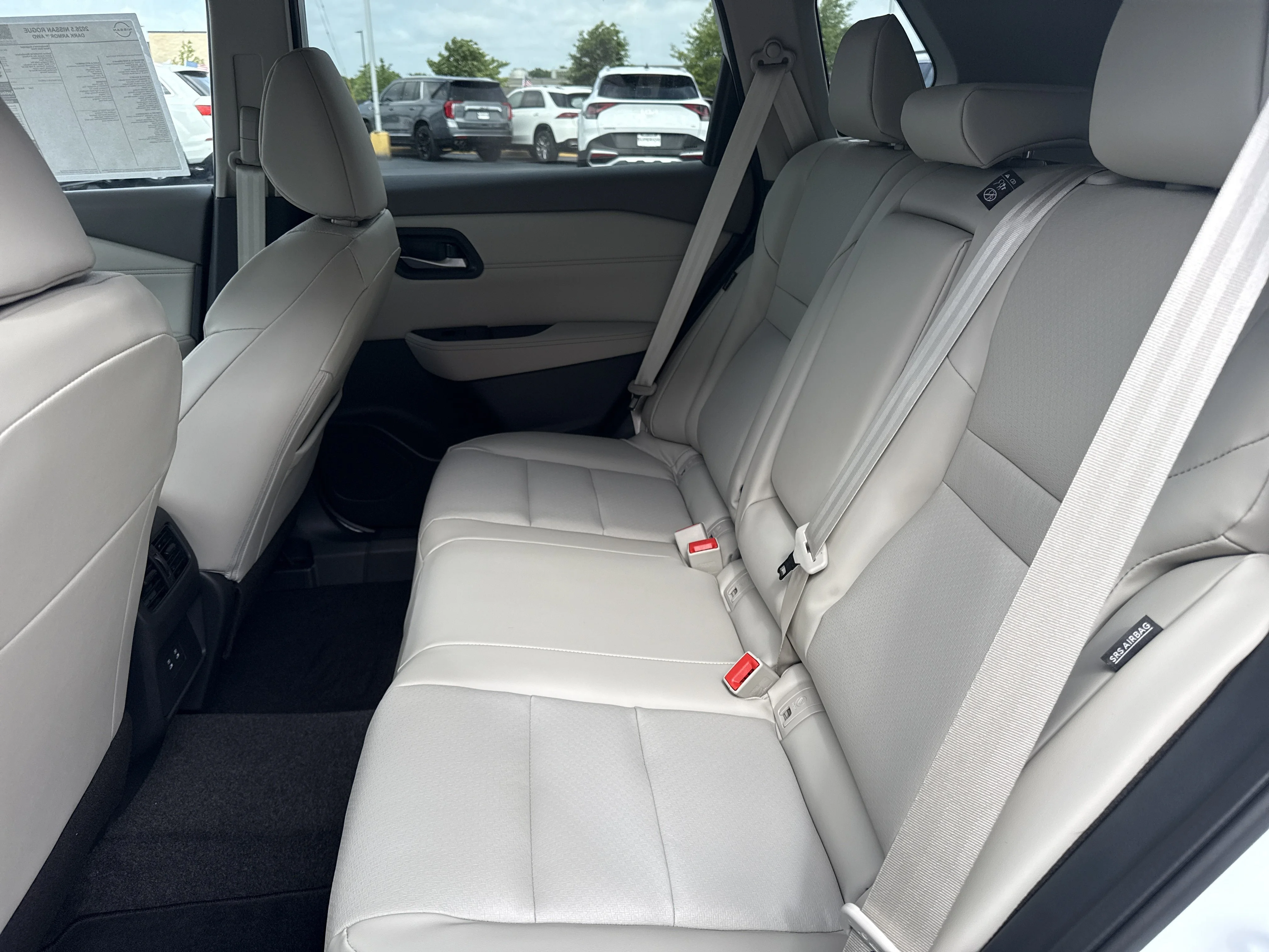 New 2026 Everest White Pearl Tricoat Nissan Dark Armor AWD image 6