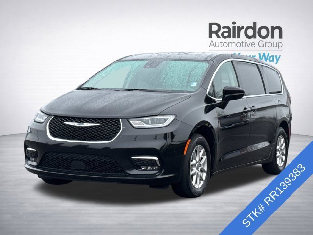 Used 2024 Chrysler Pacifica Touring L with VIN 2C4RC1BG9RR139383 for sale in Monroe, WA