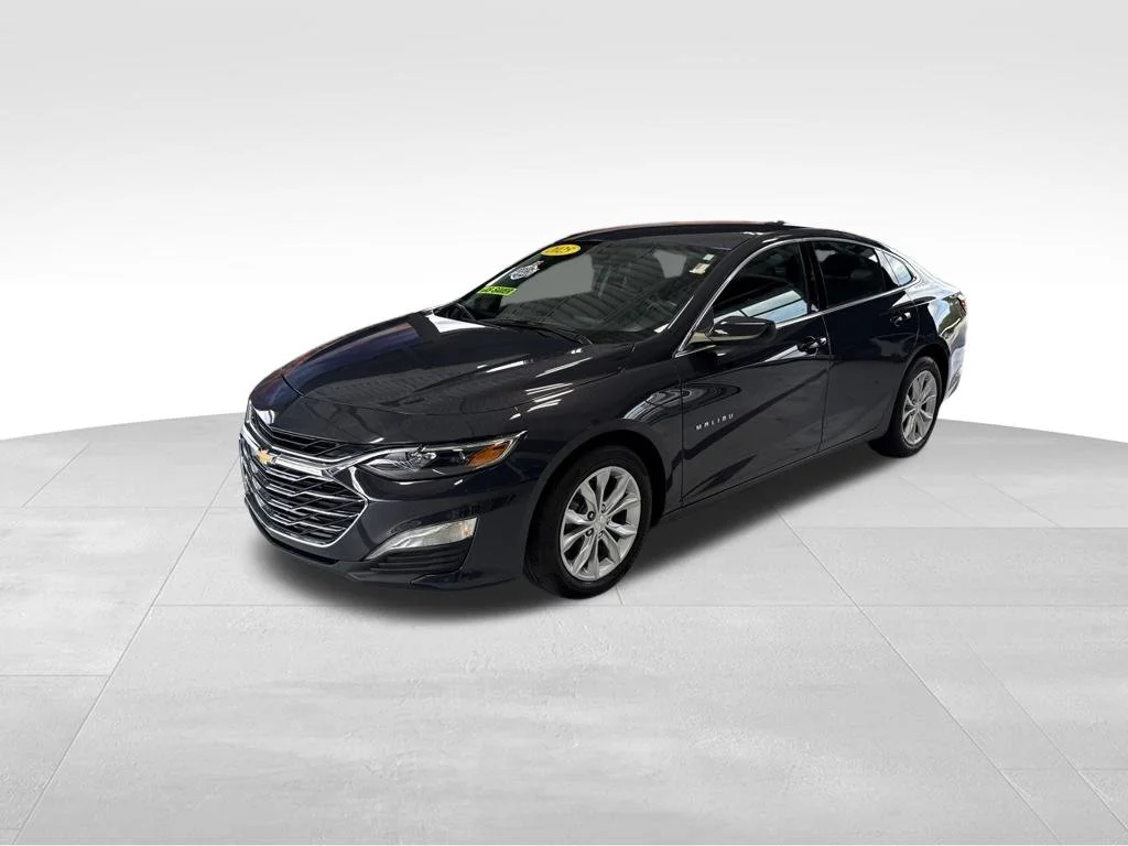 Used 2025 Black Chevrolet LT image 2
