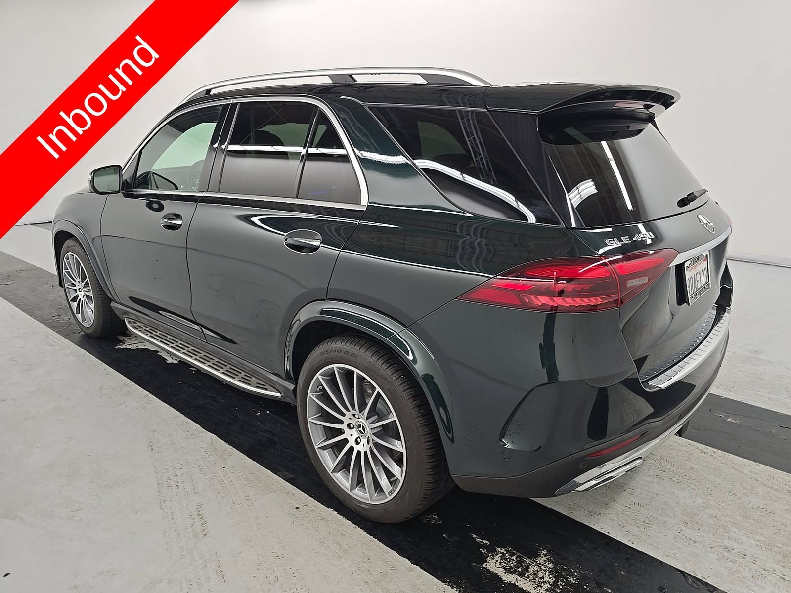 Used 2024 Green Mercedes-Benz GLE 450 image 4
