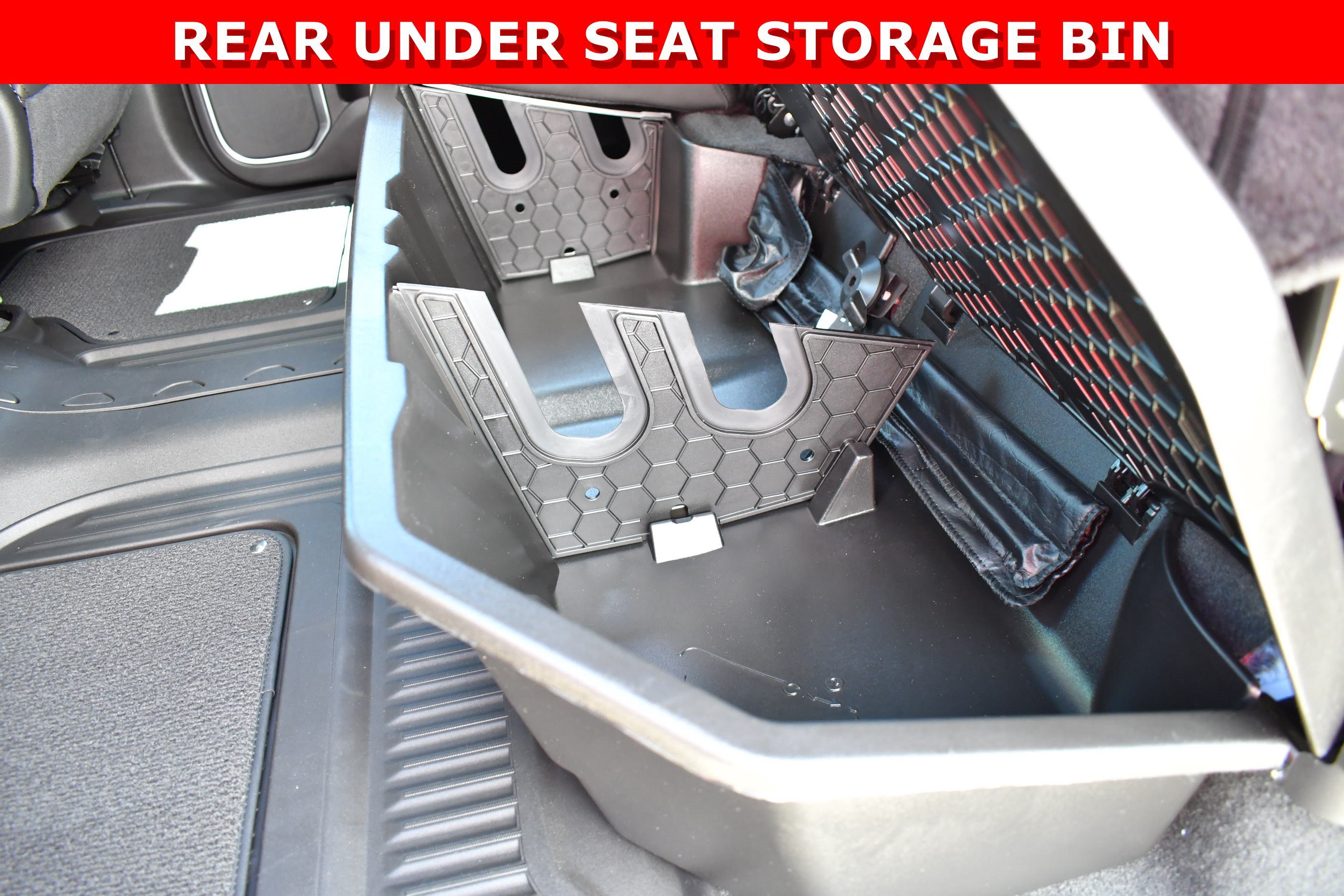 2026 GMC Sierra 1500 SLT - Photo 34