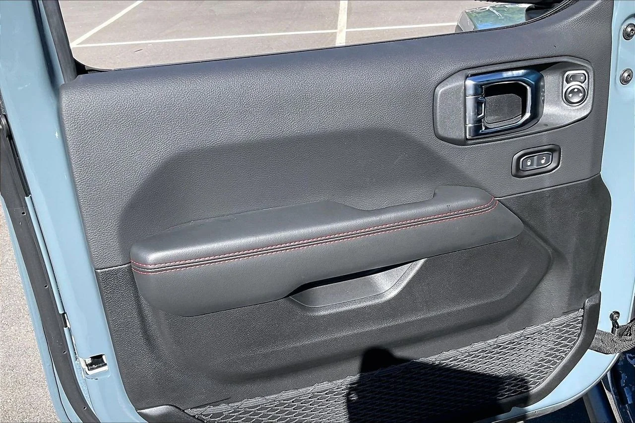 New 2026 Anvil Clear-Coat Exterior Paint Jeep Rubicon X image 27