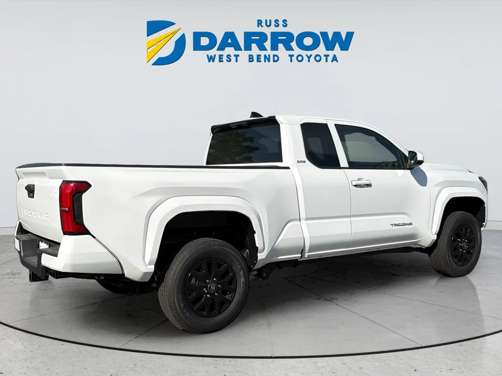2026 Toyota Tacoma SR5 - Photo 5