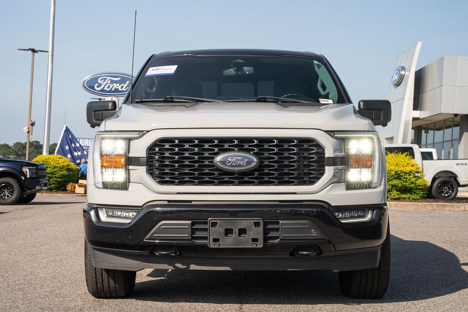 Certified Used 2023  Ford XLT image 2