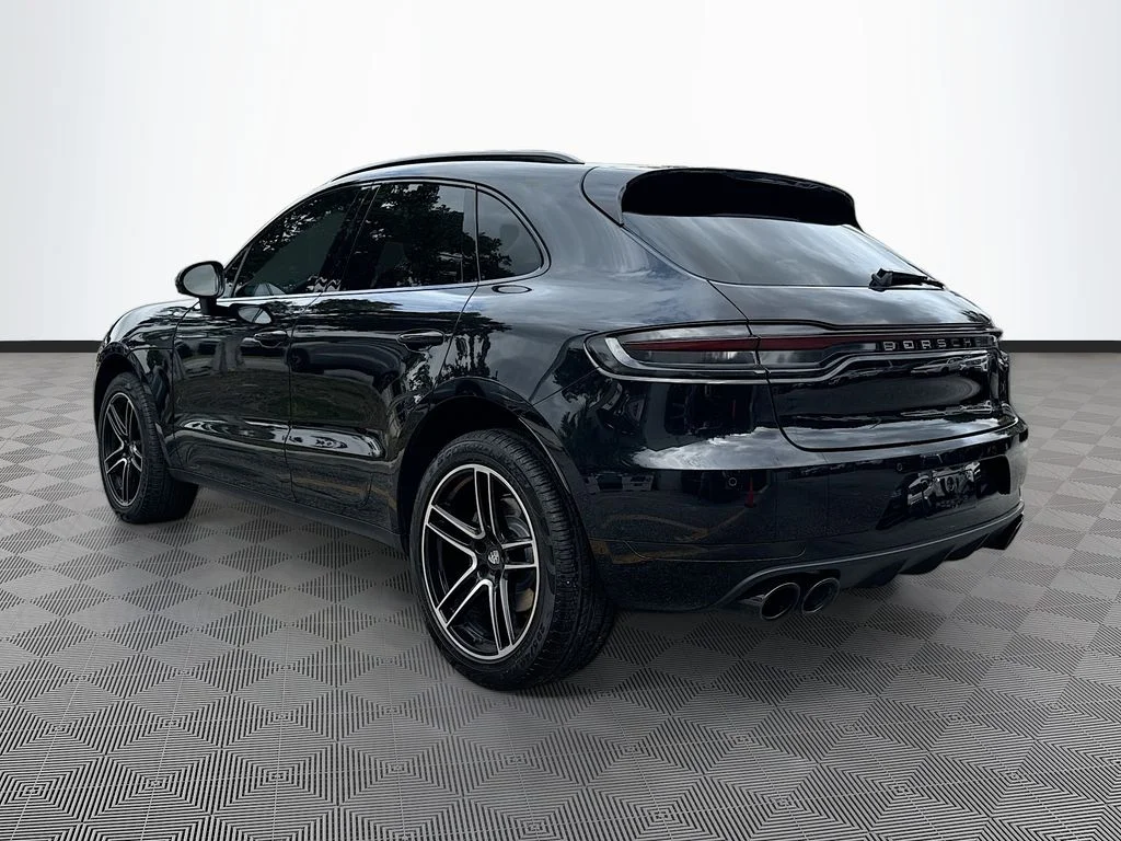 Used 2021  Porsche S image 8