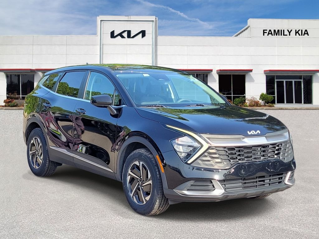 Used 2023 Fusion Black Kia LX image 1