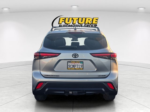 Used 2022 Silver Toyota LE image 5
