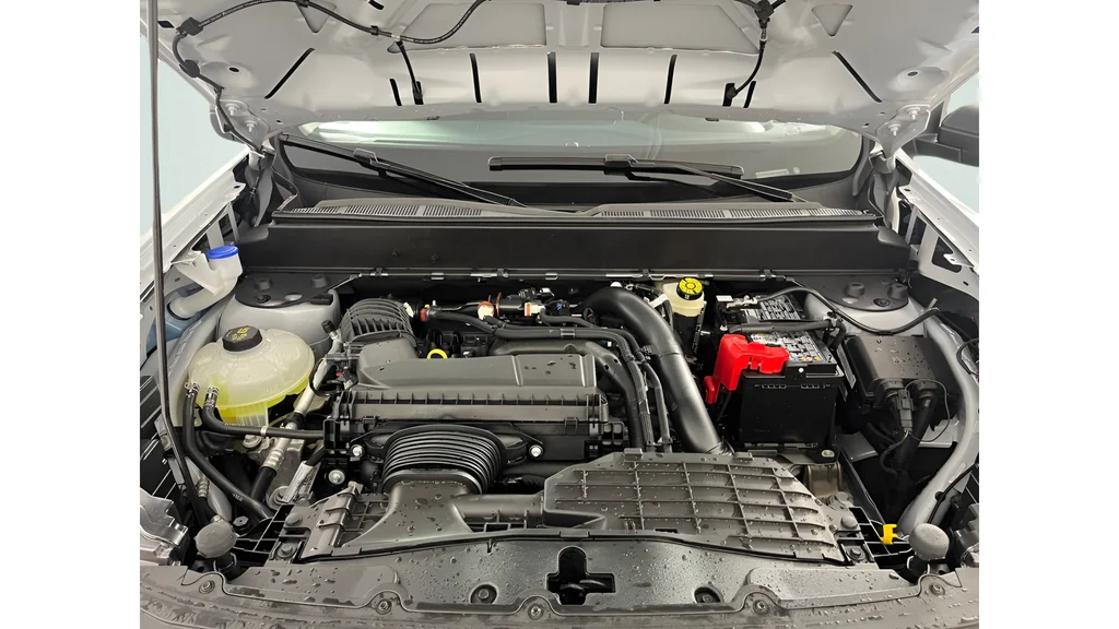 Used 2026 White Ford XL image 19