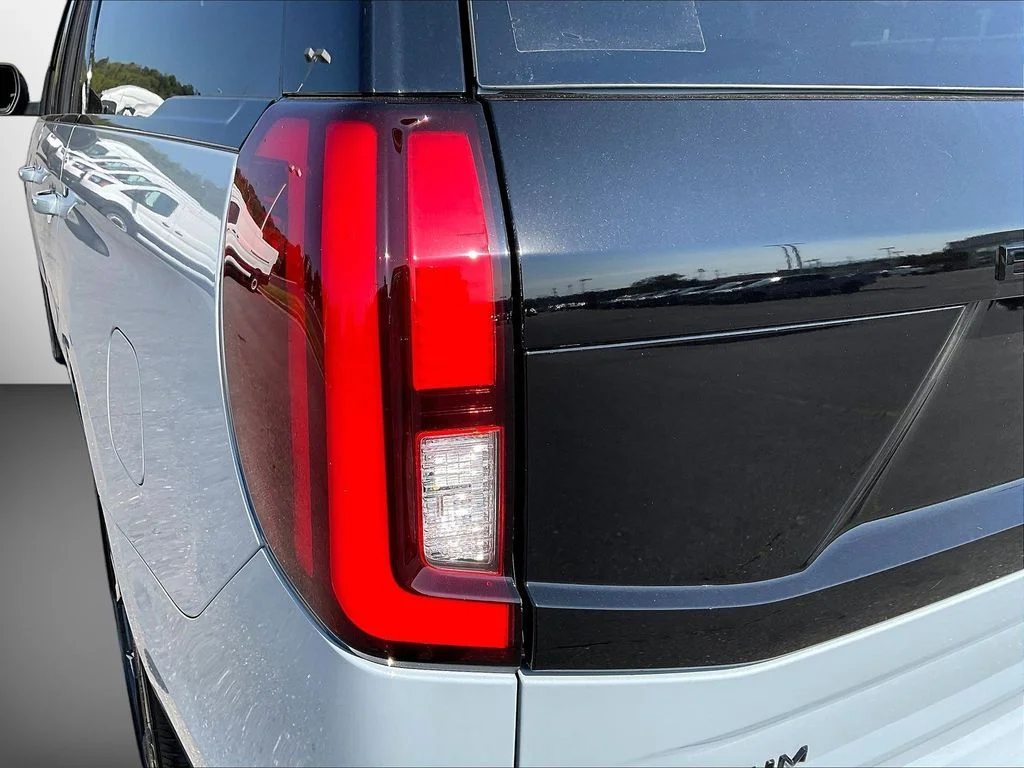 New 2027 Glacier Gray Metallic Tri-Coat Ford MAX Platinum image 36