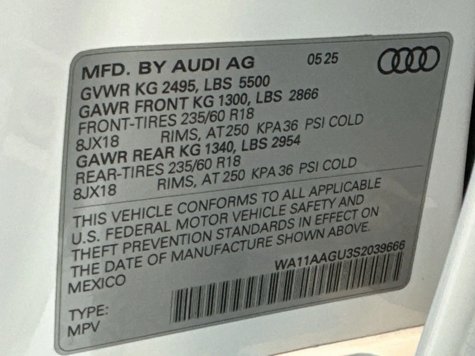 Used 2025 Arkona White Audi Premium image 29
