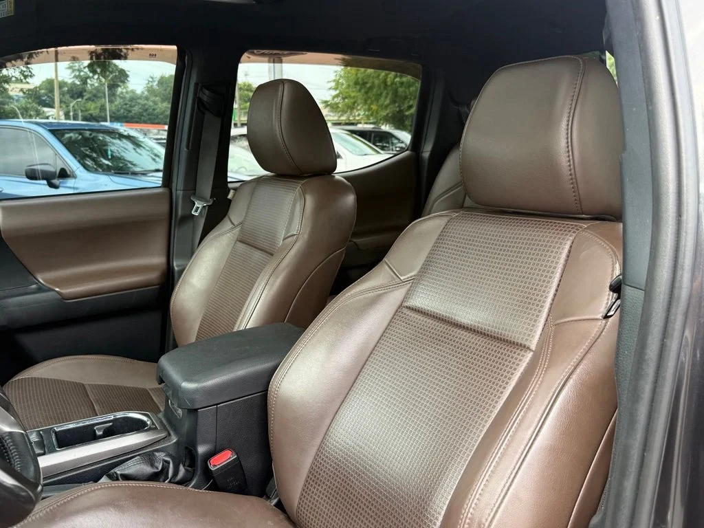 Used 2018 Magnetic Gray Metallic Toyota Limited image 21