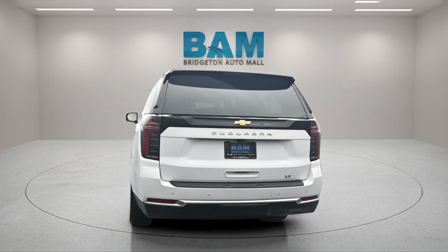 Used 2025 Summit White Chevrolet LT image 5