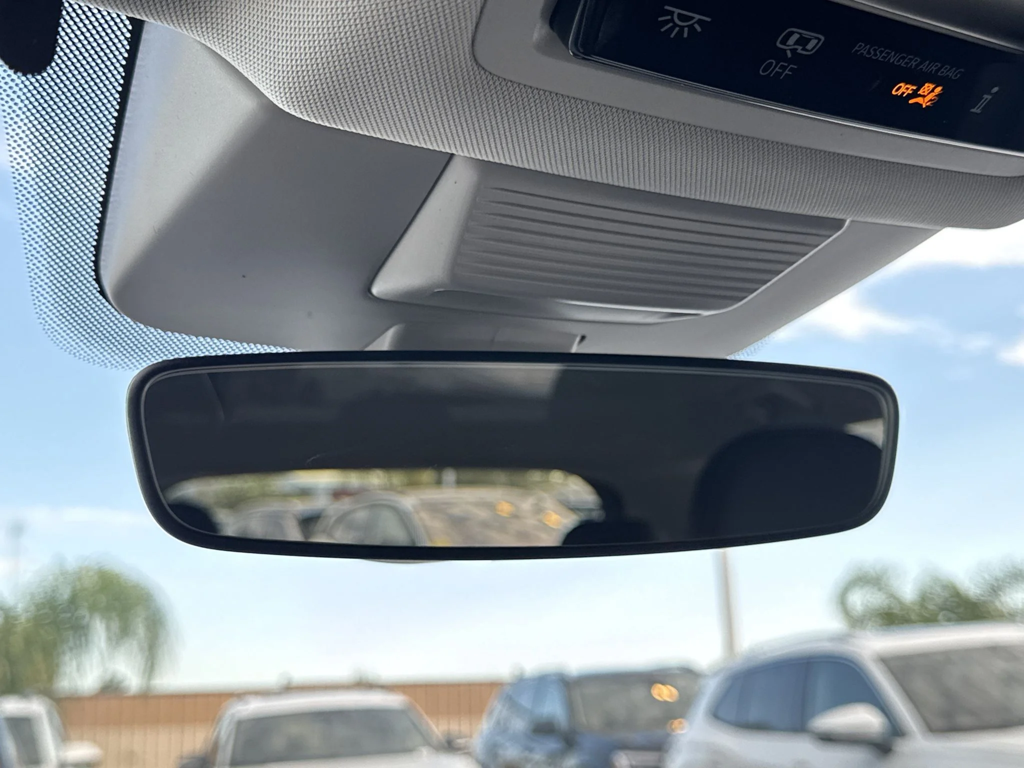 New 2026 Platinum Gray Metallic Volkswagen S image 28