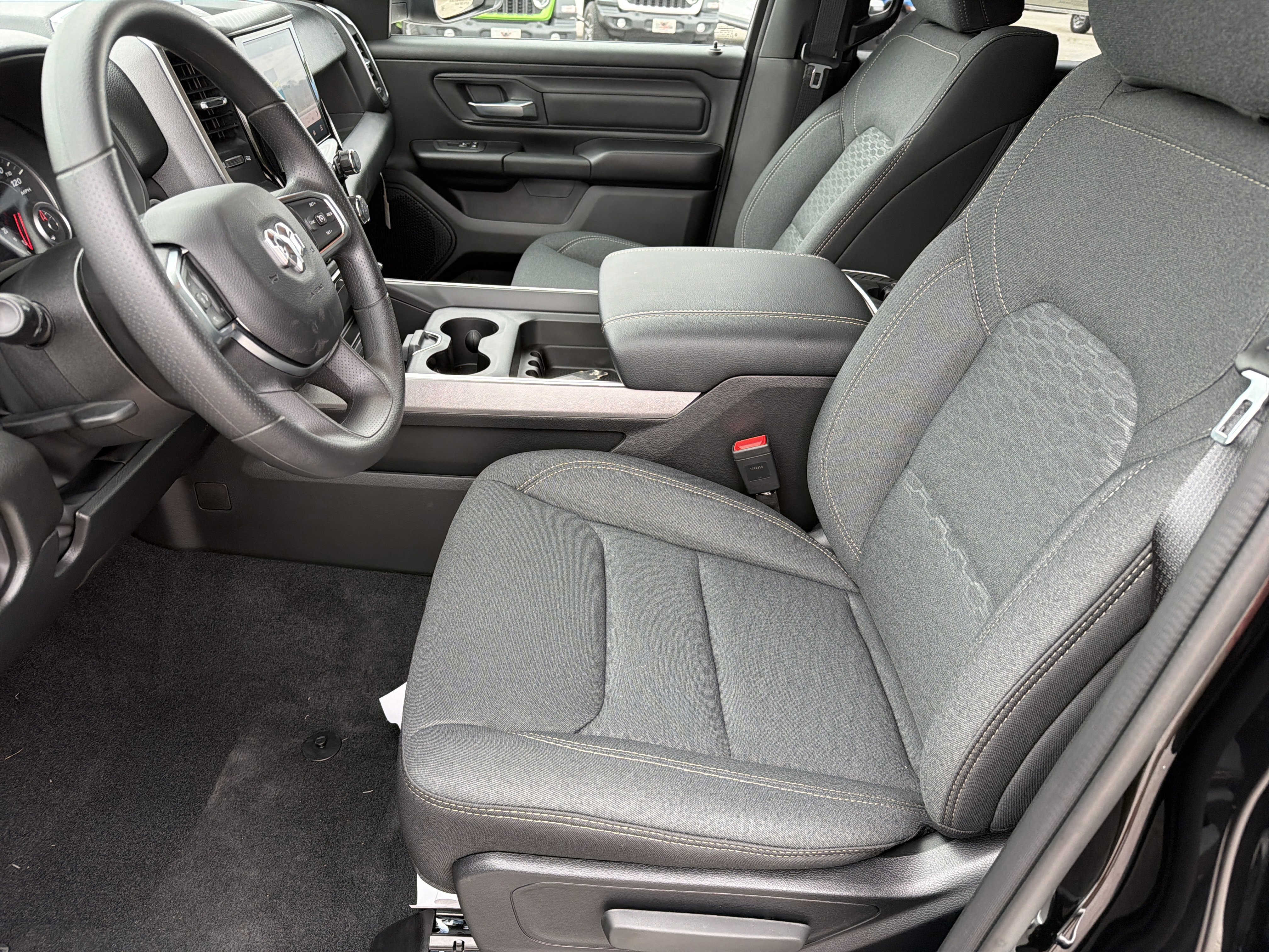 New 2026 Diamond Black Crystal Pearl-Coat Exterior Paint RAM Express image 10