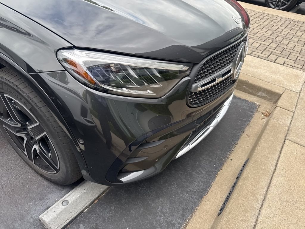 Used 2023 Graphite Gray Metallic Mercedes-Benz GLC 300 image 19