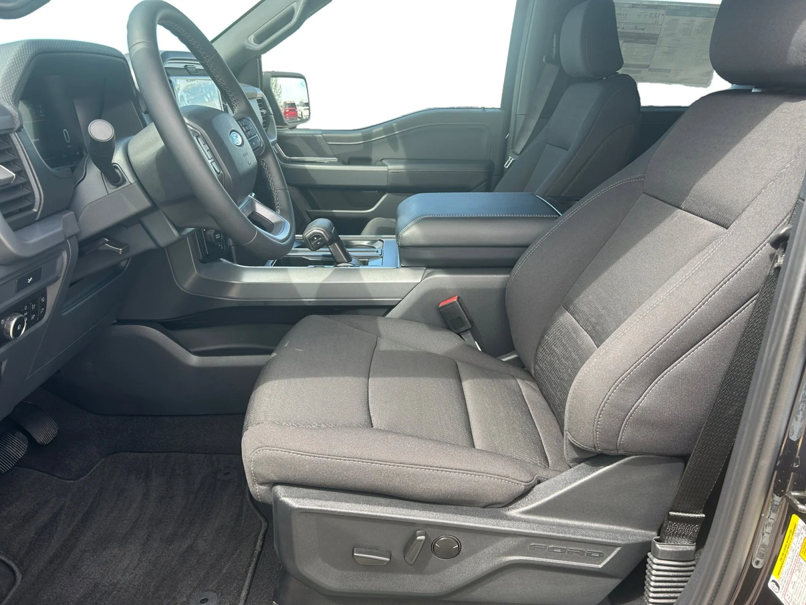 New 2026 Agate Black Metallic Ford XLT image 14