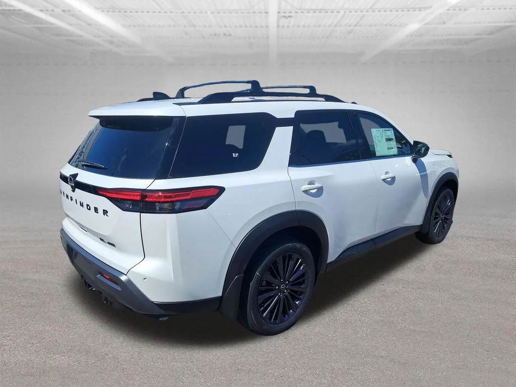 New 2026 White Nissan SL image 5