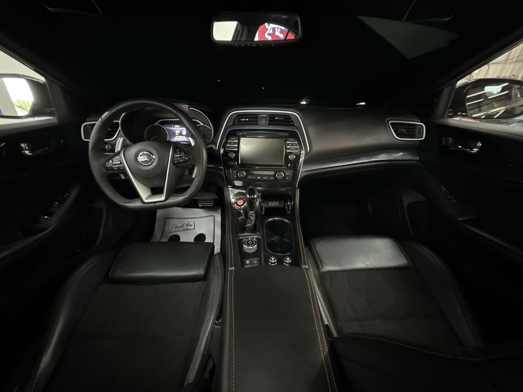 Used 2021 Super Black Nissan SR image 20