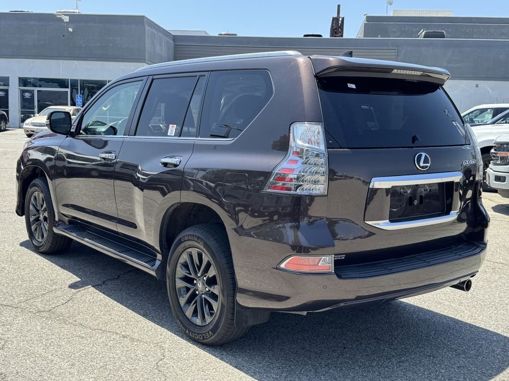 Used 2020 Pearl Lexus 460 image 4