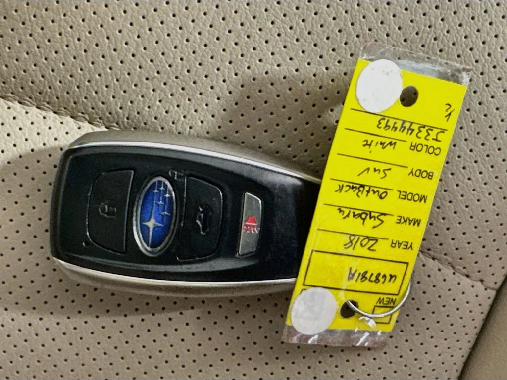 Used 2018 White Subaru 2.5i image 38