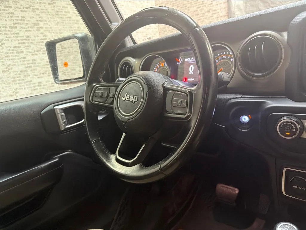 Used 2018 Black Clearcoat Jeep Unlimited Sport S image 17