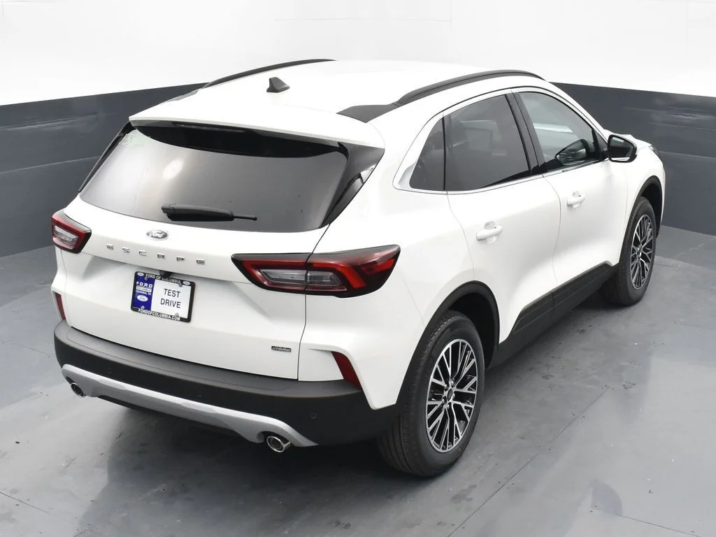 New 2025 White Ford Base image 24