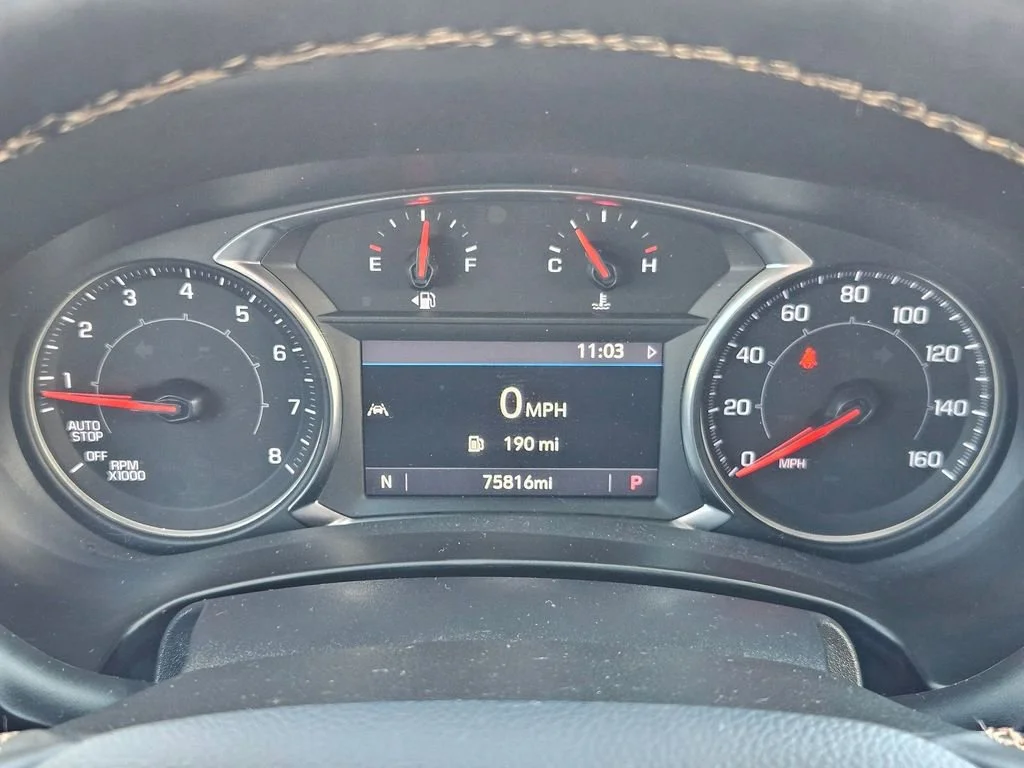 Used 2023 Sterling Metallic GMC AT4 image 15