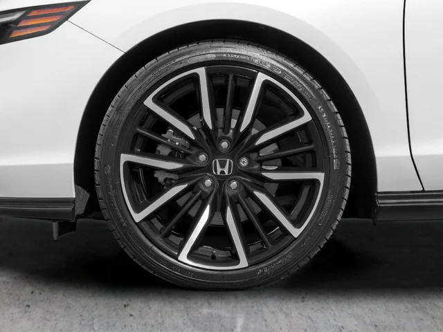 Used 2023 White Honda Touring image 14