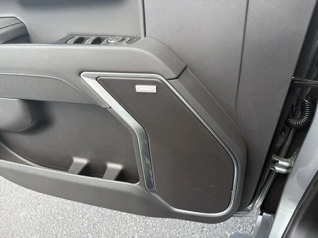 New 2026 Sterling Metallic GMC Elevation image 21