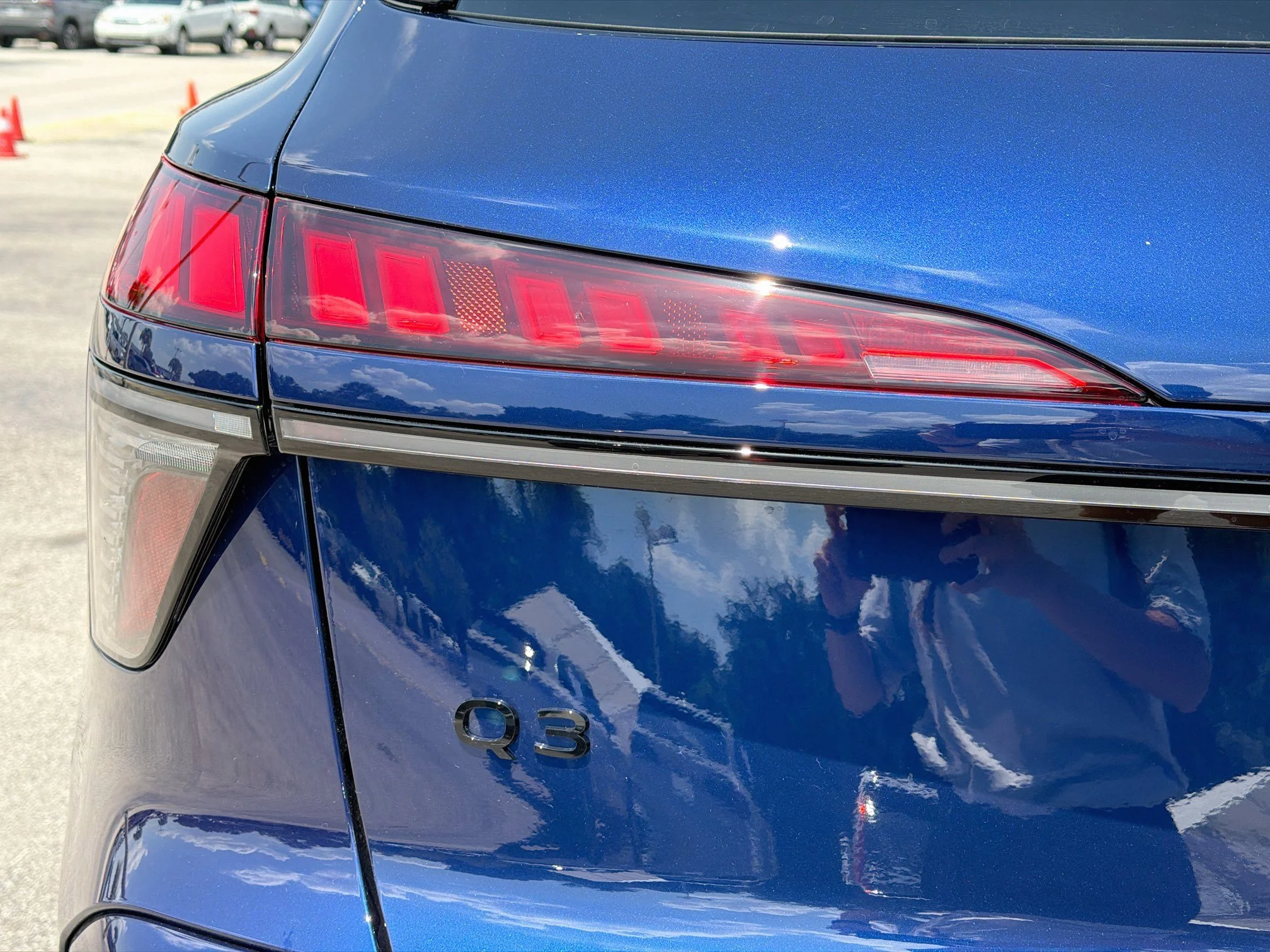 New 2026 Navarra Blue Metallic Audi S line image 10