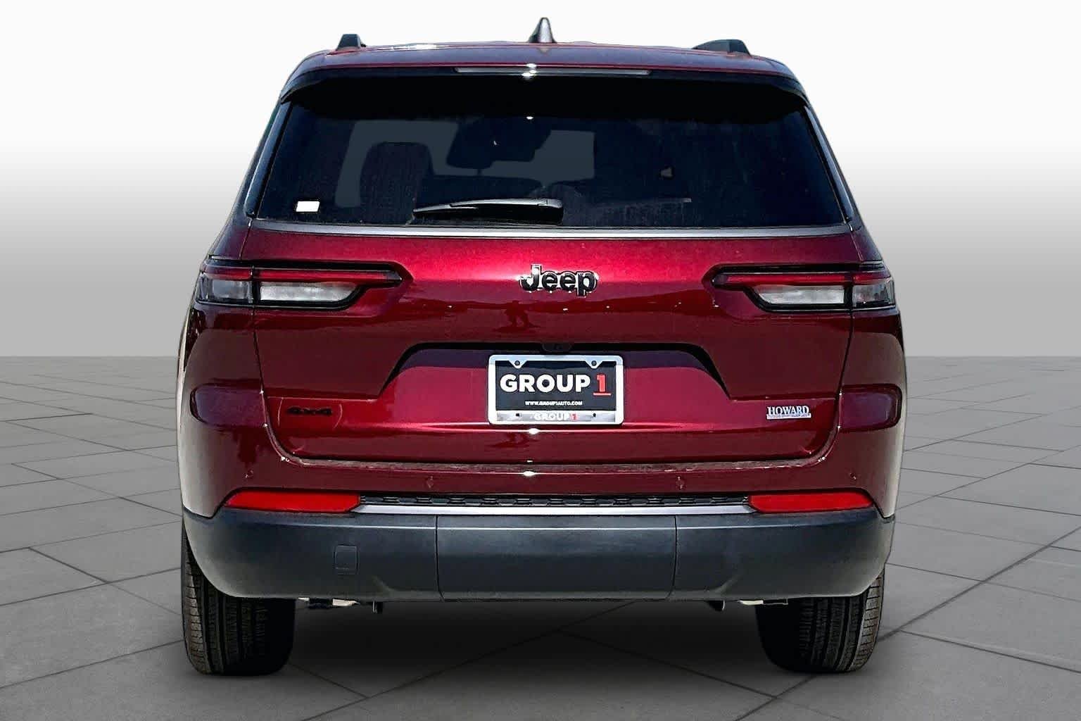 New 2026 Velvet Red Pearl-Coat Exterior Paint Jeep Limited image 5