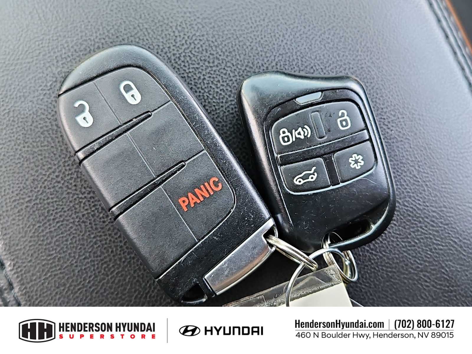 Used 2014 Granite Crystal Metallic Clearcoat Dodge SXT image 34