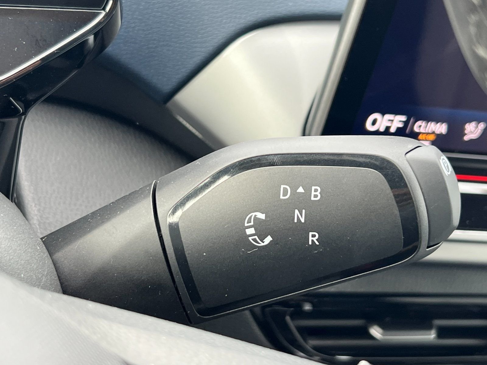 2026 Volkswagen ID.4 PRO S - Photo 21