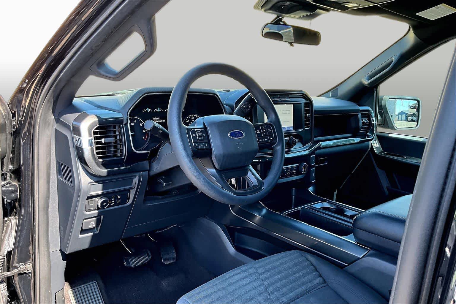 Used 2022 Agate Black Metallic Ford XL image 18