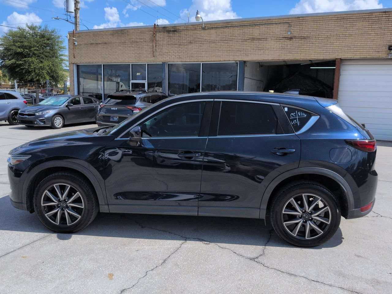 Used 2017 Deep Crystal Blue Mica Mazda Grand Select image 7