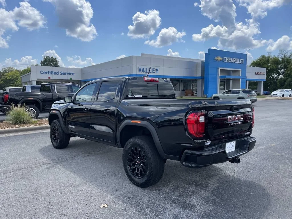 New 2026 Onyx Black GMC Elevation image 6
