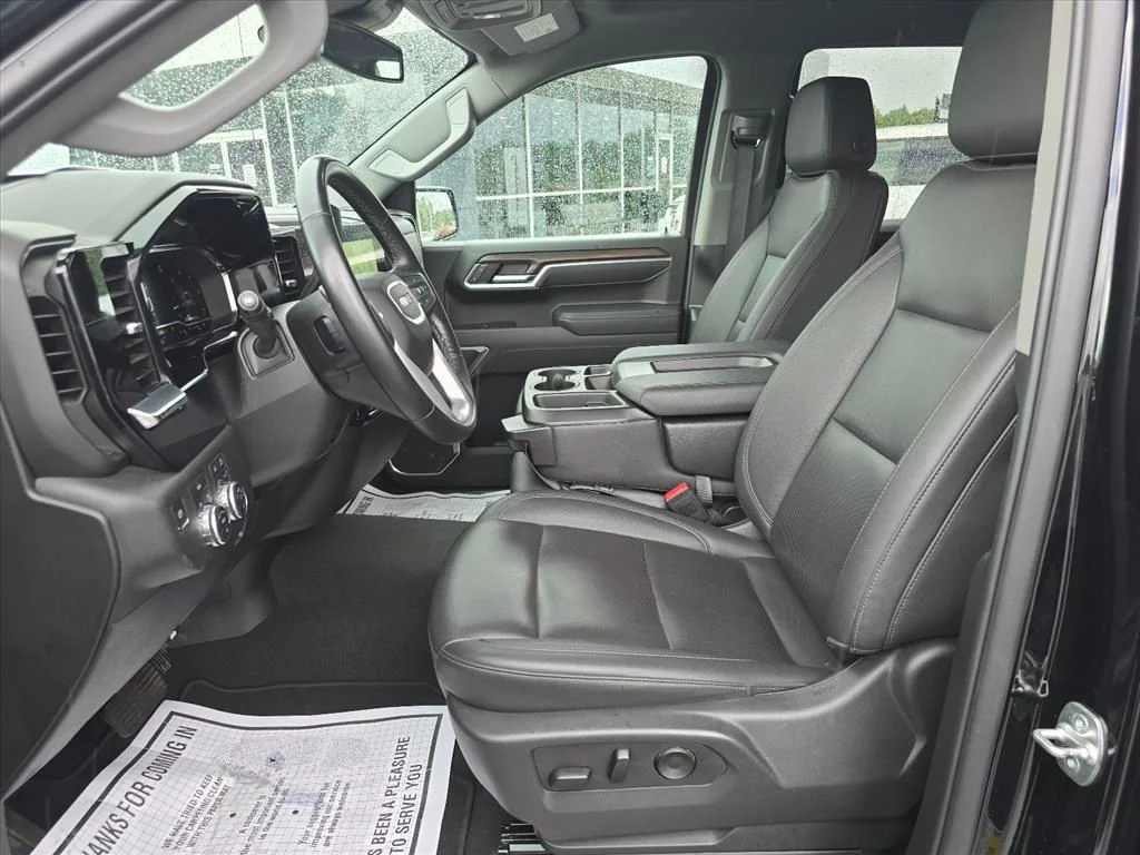 Used 2025 Black GMC SLT image 11