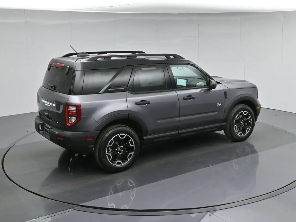 New 2026 Gray Ford Outer Banks image 38